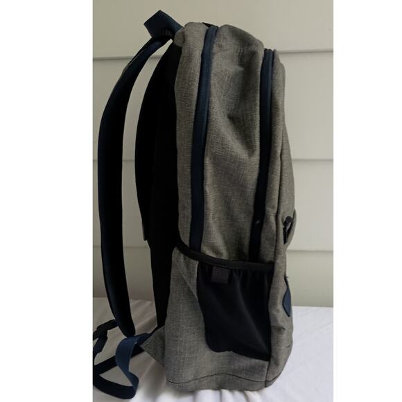 Timbuk2 Parkside Laptop backpack with Chimp logo EUC - Picture 6 of 10